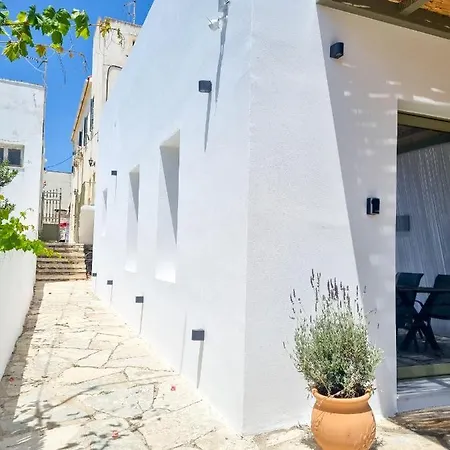 Seaera Luxury Villa *